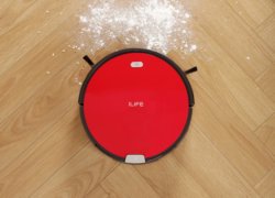 iLife V8c: стильный бюджетный робот-пылесос для сухой уборки