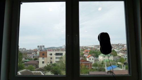 Мойка окна среднего размера