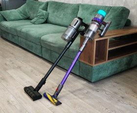 Сравнение Dreame Z30 и Dyson Gen5 Absolute Detect: какой вертикальный пылесос лучше?!