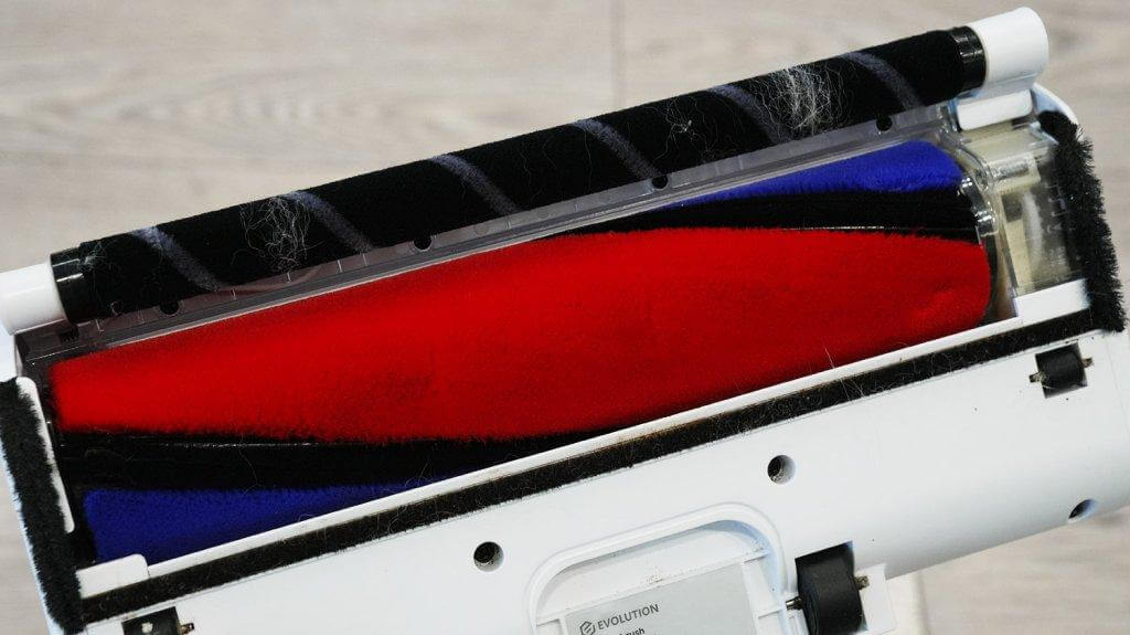 EVOLUTION Smart Clean VCF2613UV Wet and Dry: Состояние пушистого роллера после сбора волос