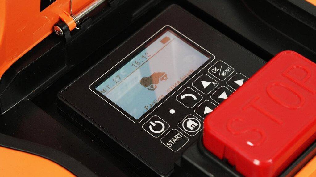 Robokos RM600i: Панель управления