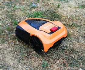 Robokos RM600i: доступный робот-газонокосилка с продвинутыми возможностями!