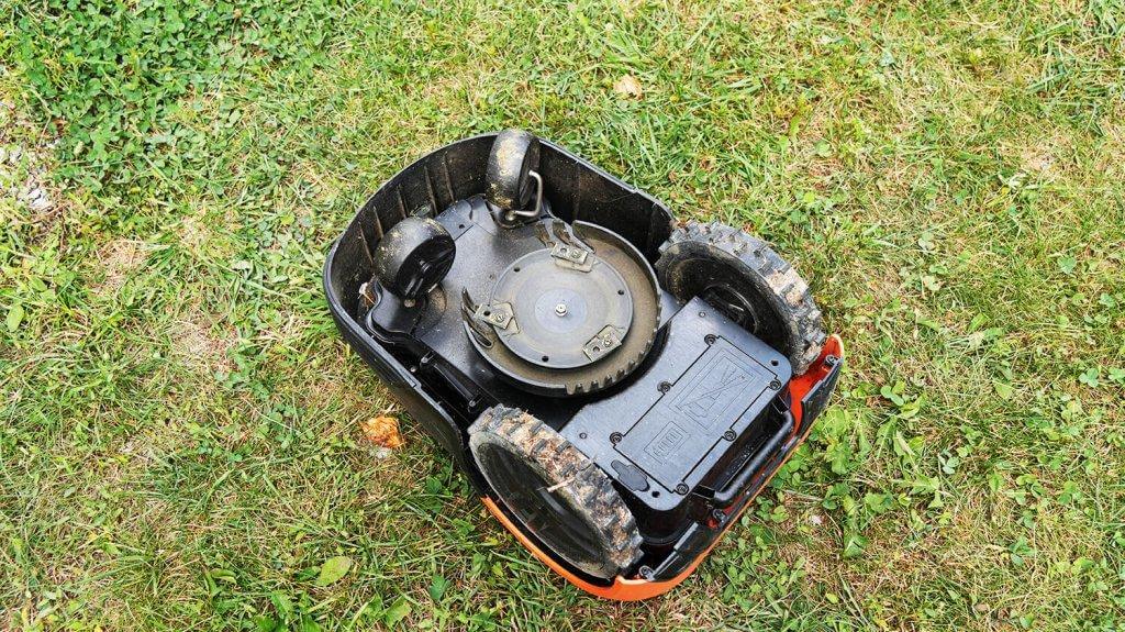 Robokos RM600i: Состояние ножей
