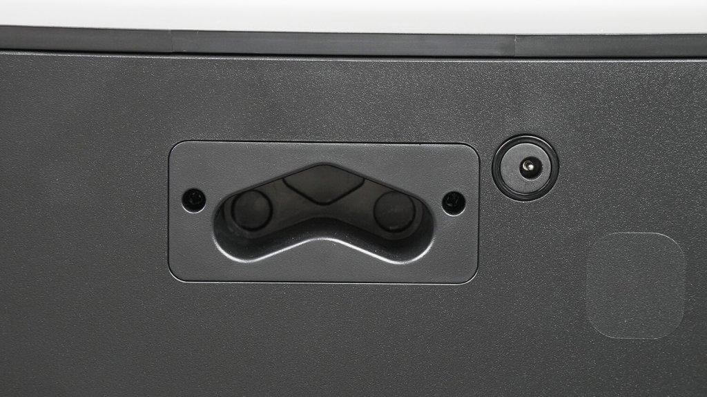 Dreame Matrix10 Ultra: Заглушка для подключения модуля автоматического водоотведения