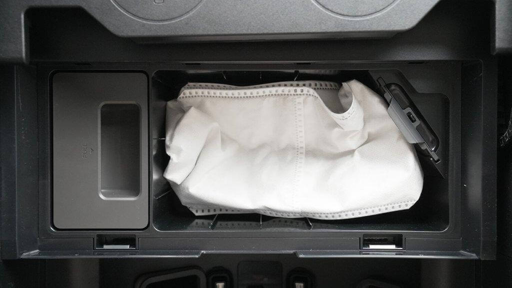 Dreame Matrix10 Ultra: Резервуар для моющего средства и мешок