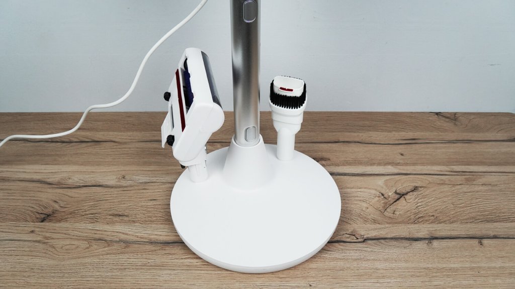 Polaris PVCSDC 3000 Wi-Fi IQ Home: Хранение насадок на станции Polaris PVCSDC 3000 Wi-Fi IQ Home: Хранение насадок на станции