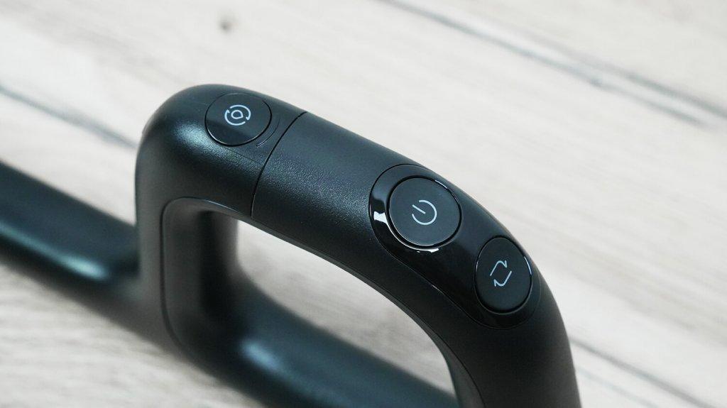 Roborock F25 Ultra: Кнопки управления