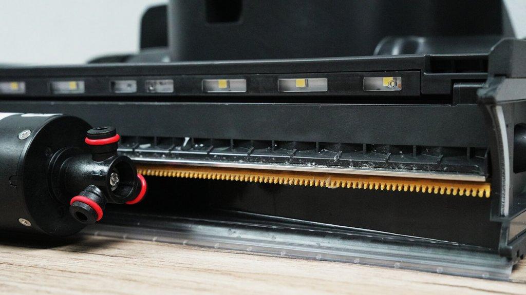 Roborock F25 Ultra: Гребни для распутывания от волос