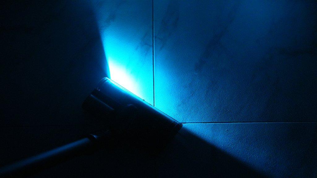 Dreame R20 Essential: Подсветка в темноте