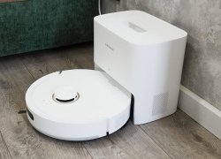 Dreame F21 Plus: самоочистка на станции, удлиненная боковая щётка, 20 000 Па